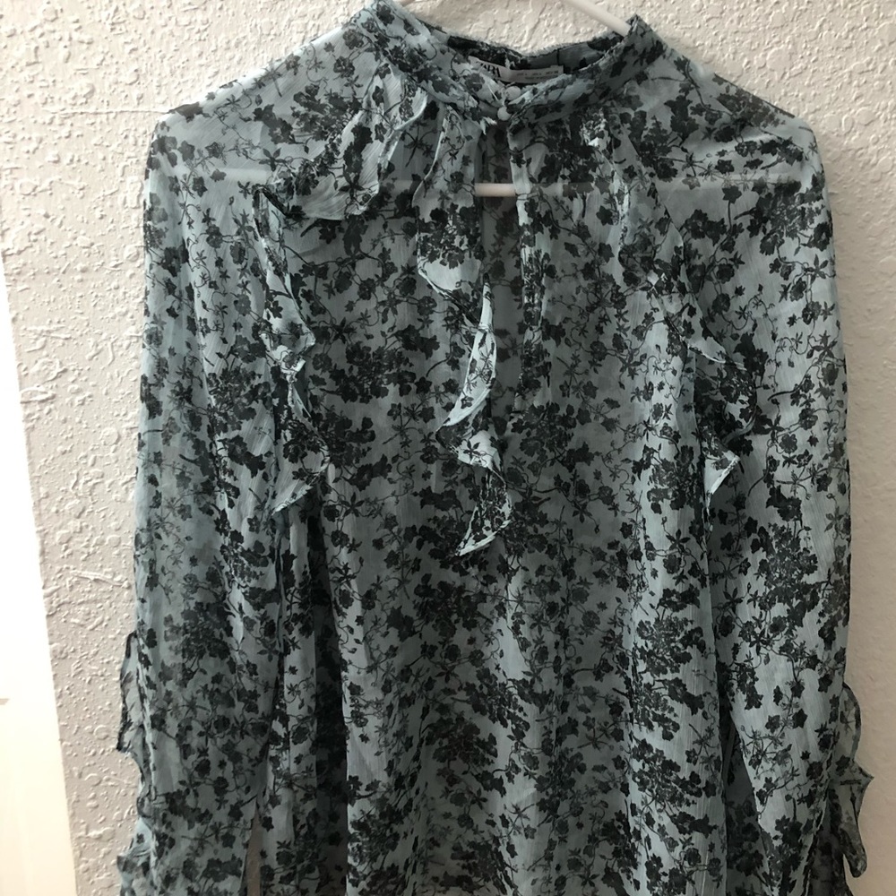 Zara Ruffle Print Blouse - Picture 4 of 7